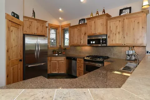 2919 NW Celilo Ln, Bend, OR 97701 photo 9