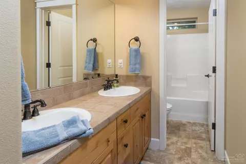 63189 Brookstone Ln, Bend, OR 97701 photo 10