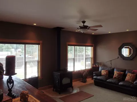 19619 Apache Rd, Bend, OR 97702 photo 11