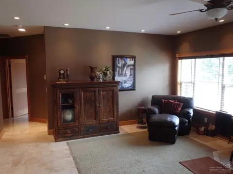 19619 Apache Rd, Bend, OR 97702 photo 10