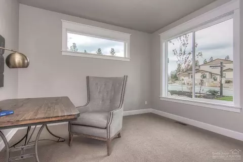 19537 Sager Loop, Bend, OR 97702 photo 3