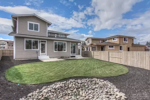 19537 Sager Loop, Bend, OR 97702 photo 23