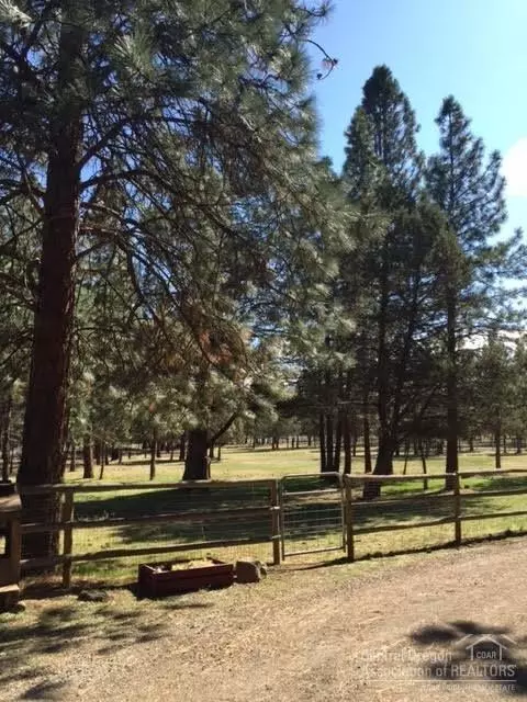 16870 James Ln, Bend, OR 97703 photo 8