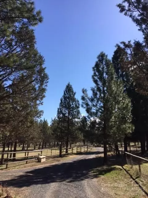16870 James Ln, Bend, OR 97703 photo 5