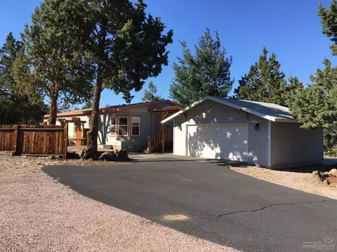 21300 Gift Rd, Bend, OR 97703 photo 2