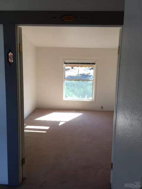 21300 Gift Rd, Bend, OR 97703 photo 15
