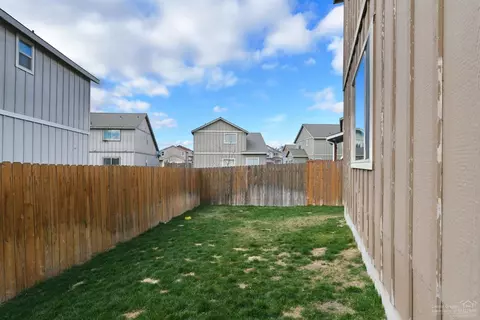 62067 Wolcott Pl, Bend, OR 97701 photo 18