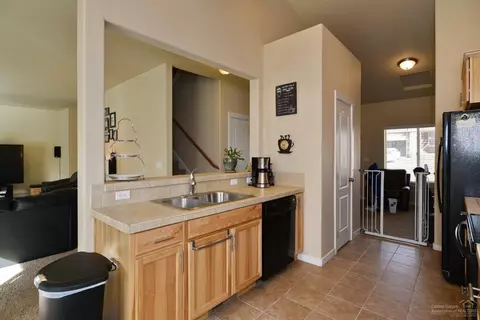 62067 Wolcott Pl, Bend, OR 97701 photo 6