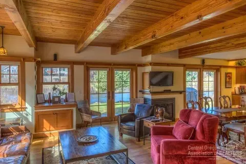 401 NW Riverfront St #3, Bend, OR 97703 photo 3