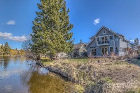 401 NW Riverfront St #3, Bend, OR 97703 photo 1