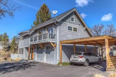 401 NW Riverfront St #3, Bend, OR 97703 photo 2