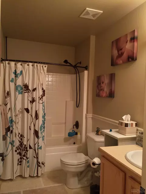 19557 Brookside Way, Bend, OR 97702 photo 23