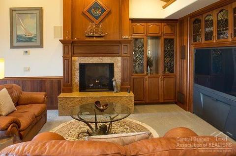 65710 Mariposa Ln, Bend, OR 97701 photo 8