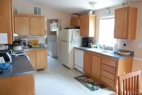 55848 Black Duck Rd, Bend, OR 97707 photo 6