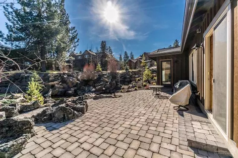 60497 Snap Shot Loop, Bend, OR 97702 photo 18