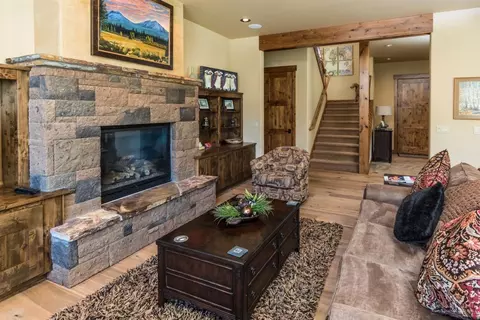 60497 Snap Shot Loop, Bend, OR 97702 photo 2