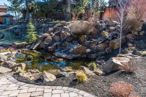 60497 Snap Shot Loop, Bend, OR 97702 photo 19