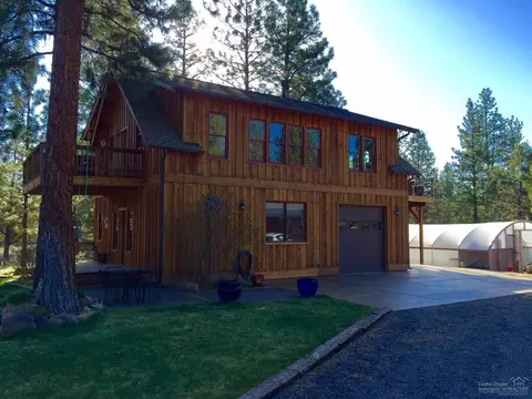 67360 Harrington Loop, Bend, OR 97703 photo 1