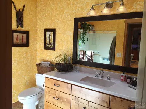 67360 Harrington Loop, Bend, OR 97703 photo 10