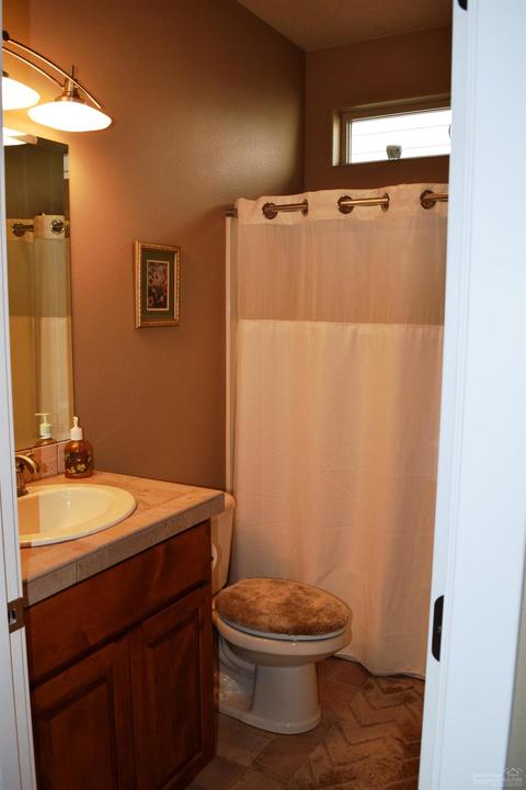 63146 Peale St, Bend, OR 97701 photo 10