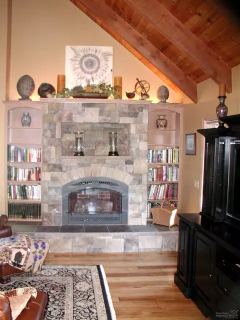 63635 NW Johnson Rd, Bend, OR 97703 photo 7