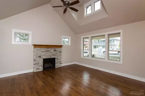 1846 NW Fields St, Bend, OR 97703 photo 10