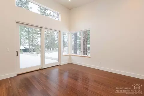 61450 Blurton Ct, Bend, OR 97702 photo 12