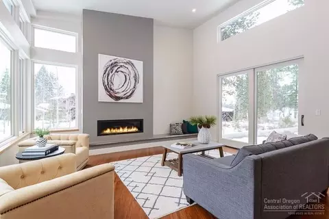 61450 Blurton Ct, Bend, OR 97702 photo 1