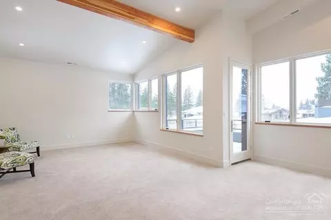 61450 Blurton Ct, Bend, OR 97702 photo 18