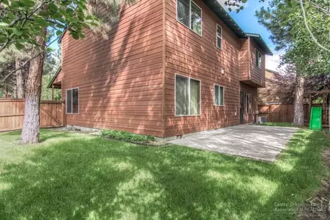 61102 Halley St, Bend, OR 97702 photo 7