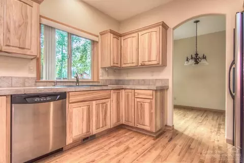 61102 Halley St, Bend, OR 97702 photo 12