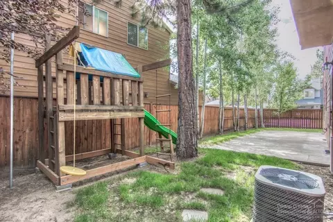 61102 Halley St, Bend, OR 97702 photo 6