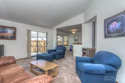 20784 Solstice Ct, Bend, OR 97701 photo 4