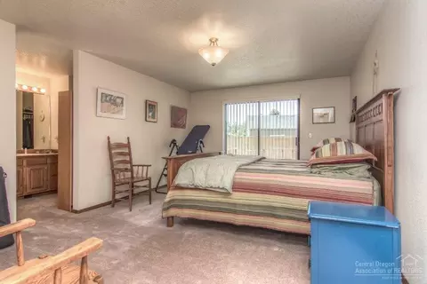 20784 Solstice Ct, Bend, OR 97701 photo 15