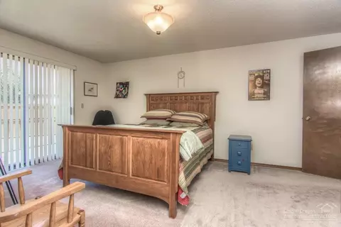 20784 Solstice Ct, Bend, OR 97701 photo 16