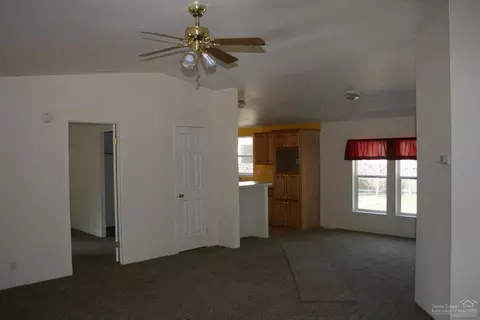 16540 William Foss Rd, La Pine, OR 97739 photo 10