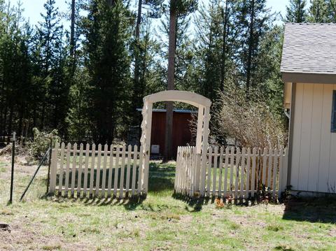 52337 Elderberry Ln, La Pine, OR 97739 photo 2