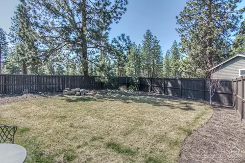 60363 Hedgewood Ln, Bend, OR 97702 photo 25