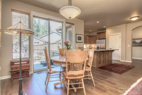60363 Hedgewood Ln, Bend, OR 97702 photo 10