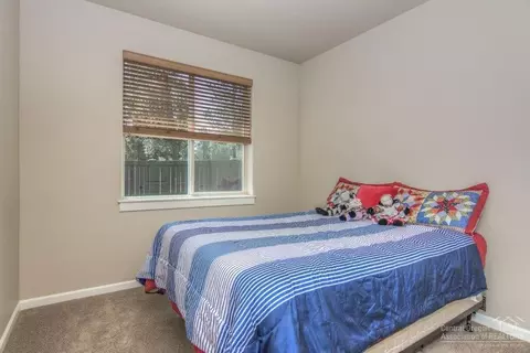 60363 Hedgewood Ln, Bend, OR 97702 photo 17
