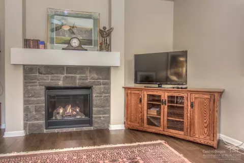 60363 Hedgewood Ln, Bend, OR 97702 photo 13