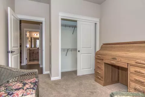 60363 Hedgewood Ln, Bend, OR 97702 photo 15