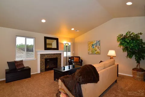 21379 NEagle Crossing Ave, Bend, OR 97701 photo 11