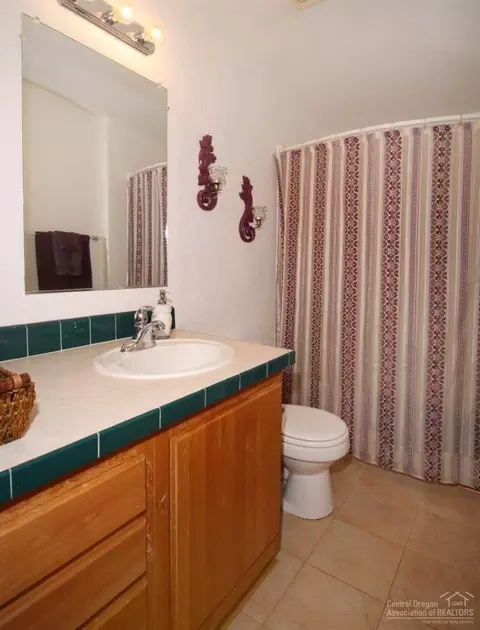 15854 Twin Dr, La Pine, OR 97739 photo 10