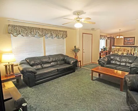 15854 Twin Dr, La Pine, OR 97739 photo 8