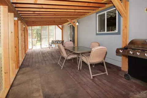 15854 Twin Dr, La Pine, OR 97739 photo 4