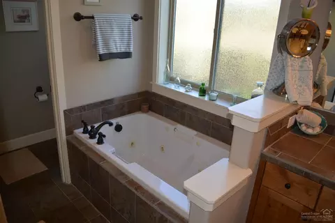 63113 Dakota Dr, Bend, OR 97701 photo 11