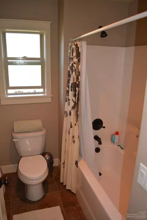 63113 Dakota Dr, Bend, OR 97701 photo 14