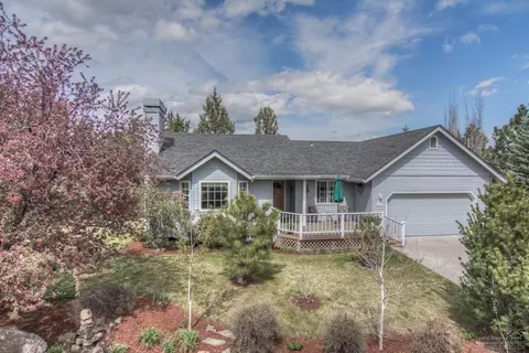 64771 Saros, Bend, OR 97701 photo 2