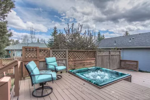 64771 Saros, Bend, OR 97701 photo 1